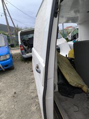 Volkswagen T5-thumb-2