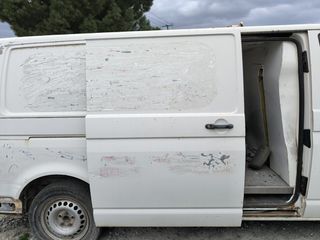 Volkswagen T5-thumb-3