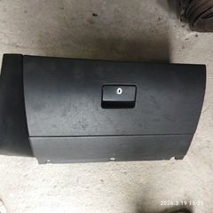 Volkswagen Golf 4 Ντουλαπάκια