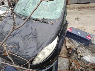 ΤΡΟΜΠΕΤΟ ΕΜΠΡΟΣΘΙΟ FORD FIESTA 2010-thumb-1