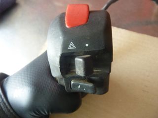 RF400 RF 600 RF 900  GSXR 750W GSXR 1100W ΔΙΑΚΟΠΤΗΣ ΔΕΞΙΟΣ