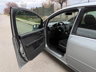 Ford C-Max 2004 CHIA-thumb-9
