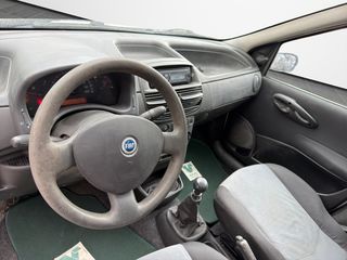 Fiat Punto 2005 1.2 8V-thumb-11