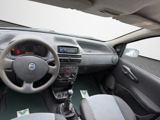 Fiat Punto 2005 1.2 8V-thumb-15