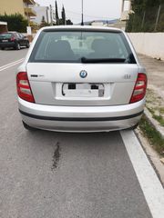 Skoda Fabia 2004-thumb-2