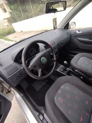 Skoda Fabia 2004-thumb-6