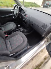 Skoda Fabia 2004-thumb-12