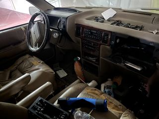 Chrysler Grand Voyager 1993 town county-thumb-3