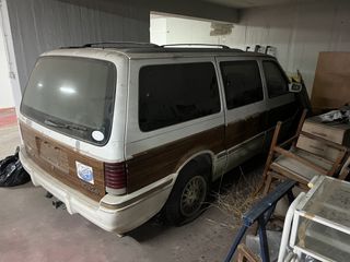 Chrysler Grand Voyager 1993 town county-thumb-4