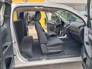 Isuzu D-Max 2016 D-MAX LS TURBO DIESEL 2,5 Extra Cab-thumb-13