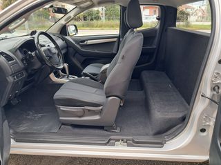 Isuzu D-Max 2016 D-MAX LS TURBO DIESEL 2,5 Extra Cab-thumb-17