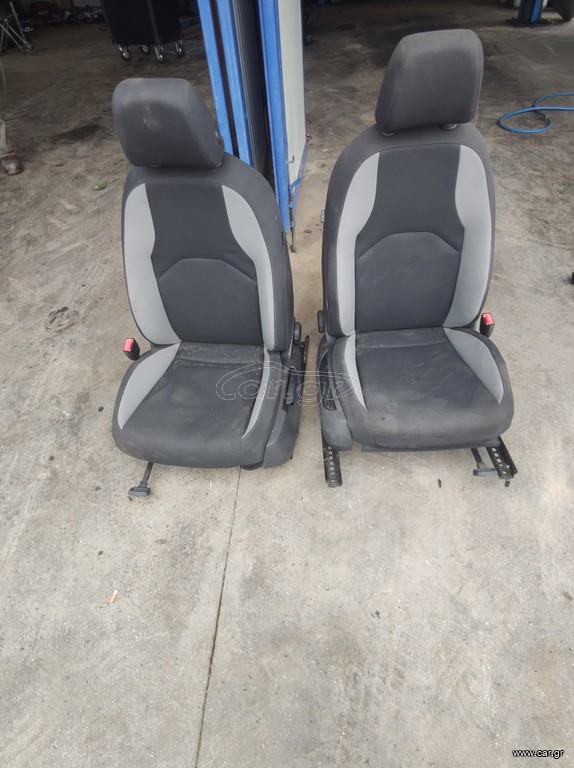 ΣΑΛΟΝΙ SEAT LEON 2016