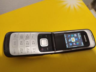 Nokia 2720a-2