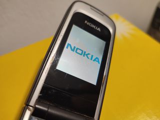 Nokia 2720a-2-thumb-3