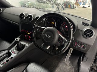 Audi TT '12-thumb-9