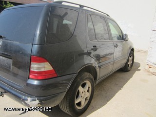 Mercedes-Benz ML 320 2001-thumb-12