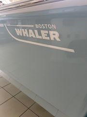 Boston-Whaler 2026 210 MONTAUK-thumb-14
