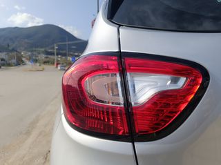 Renault Captur 2017 43.800 km! / FULL EXTRA / ΔΟΣΕΙΣ / ΠΙΝΑΚΙΔΕΣ ΔΩΡΟ!-thumb-5