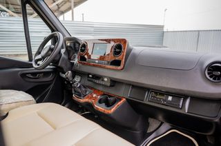 Mercedes-Benz 2022 Mercedes Benz Compact 2022-thumb-1