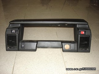 Κορνίζα - Επένδυση καντράν με διακόπτες Nissan Sunny N13-N14 1990