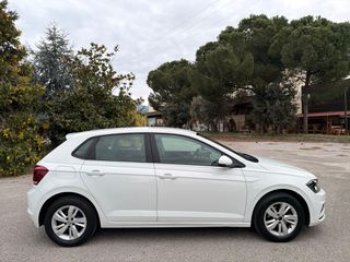 Volkswagen Polo 2018-thumb-8