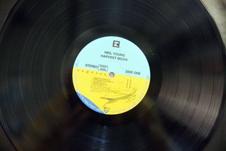NEIL YOUNG - HARVEST MOON-thumb-6