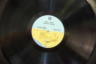 NEIL YOUNG - HARVEST MOON-thumb-7