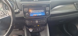 Nissan Leaf 2019 (40 KWH) ACENTA-thumb-17