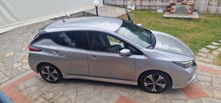 Nissan Leaf 2019 (40 KWH) ACENTA-thumb-24