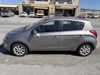 Hyundai i 20 2013-thumb-3