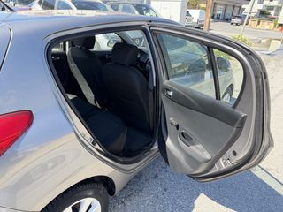 Hyundai i 20 2013-thumb-10
