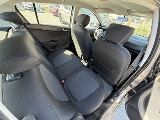 Hyundai i 20 2013-thumb-11