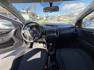 Hyundai i 20 2013-thumb-15