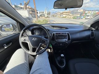 Hyundai i 20 2013-thumb-16