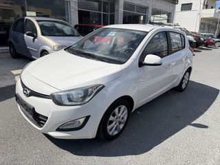 Hyundai i 20 2013-thumb-2