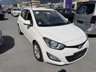 Hyundai i 20 2013-thumb-8
