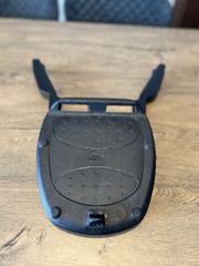 Givi σχάρα Honda Adv 350 2024 μαζί με το πιάτο universal top case GIVI monolock με βίδες