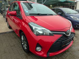 Toyota Yaris 2015-thumb-13
