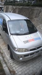 Hyundai H-1 2001