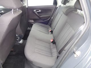 Volkswagen Polo 2017-thumb-7