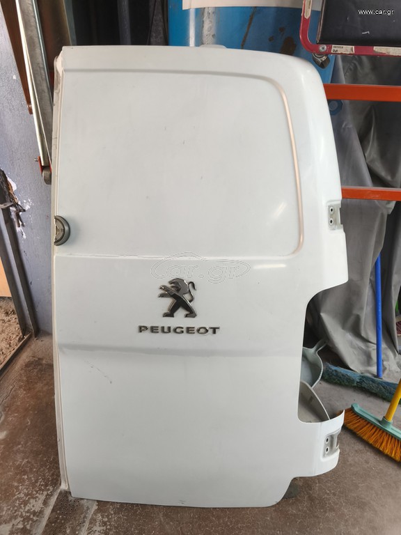 Πόρτα πίσω pegeot Toyota(-16 -25)