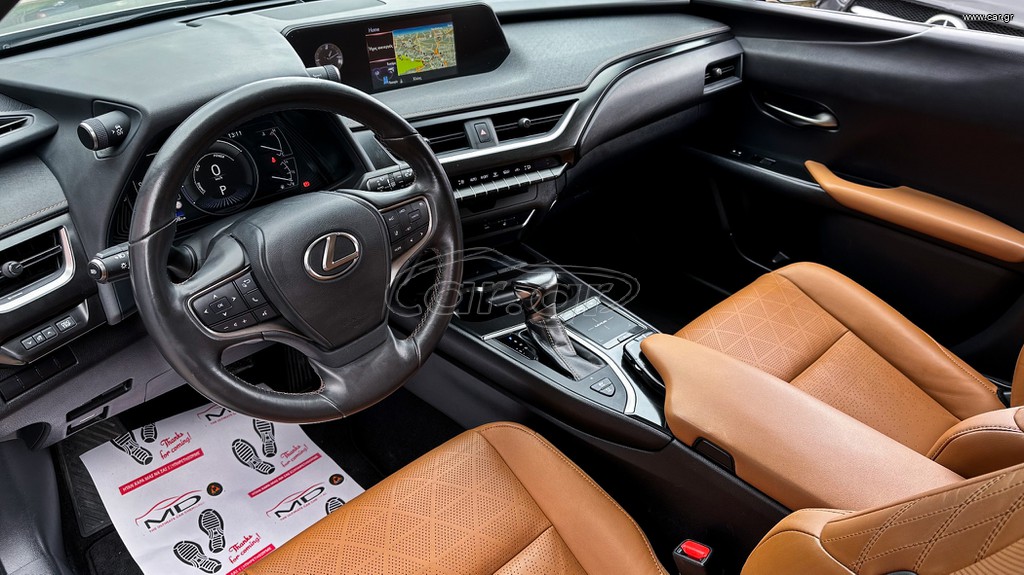 Lexus UX thumbnail 10