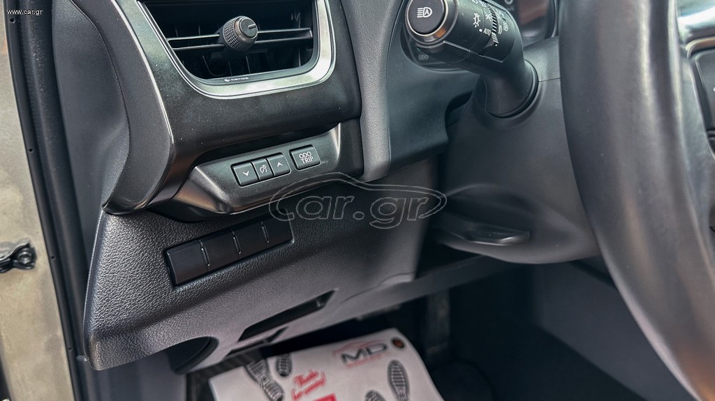 Lexus UX thumbnail 18