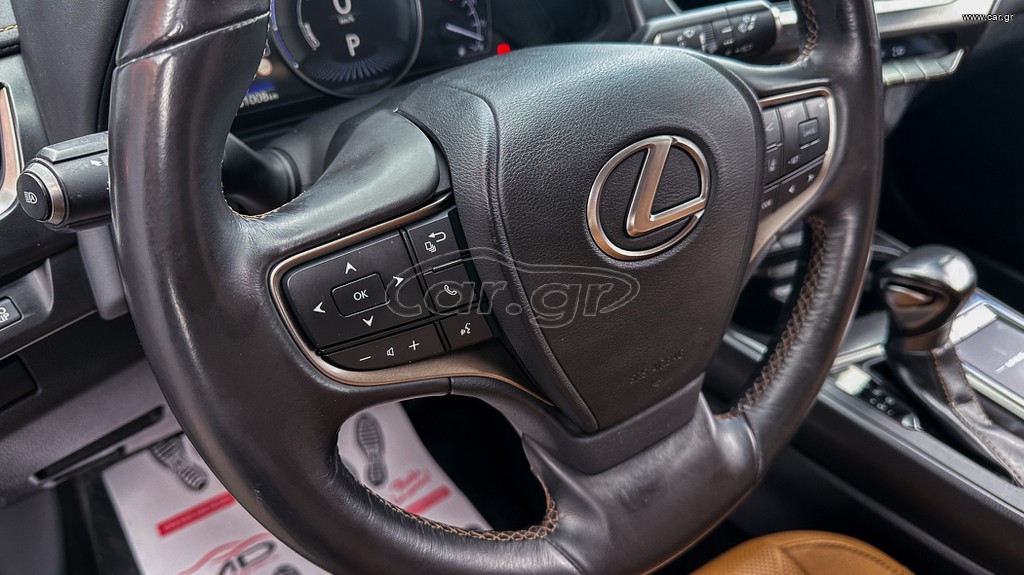 Lexus UX thumbnail 19