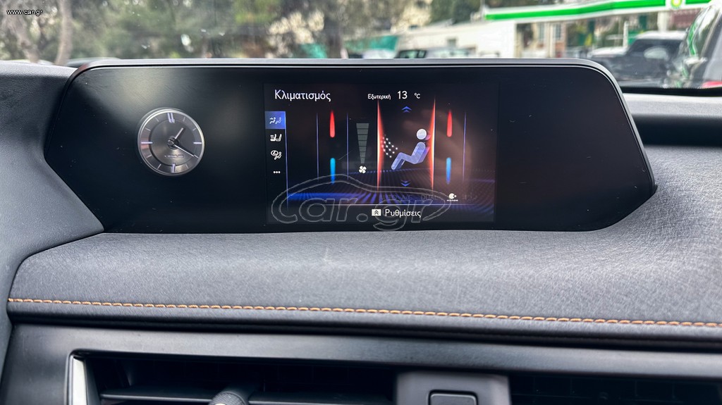 Lexus UX thumbnail 34