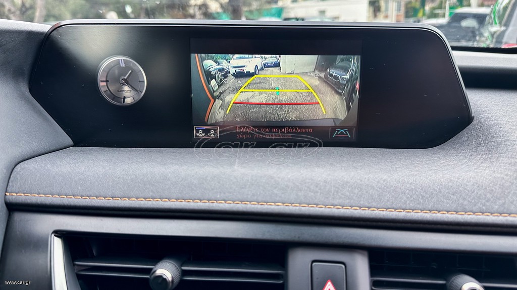 Lexus UX thumbnail 36