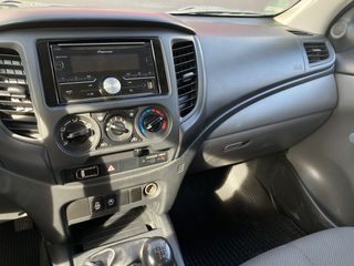 Mitsubishi L200 2018 1,5 ΚΑΜΠΙΝΑ-thumb-30