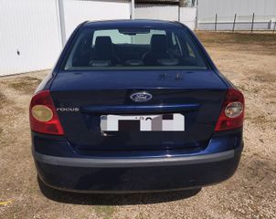 Ford Focus 2006-thumb-1