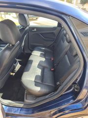 Ford Focus 2006-thumb-6