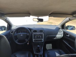 Ford Focus 2006-thumb-8